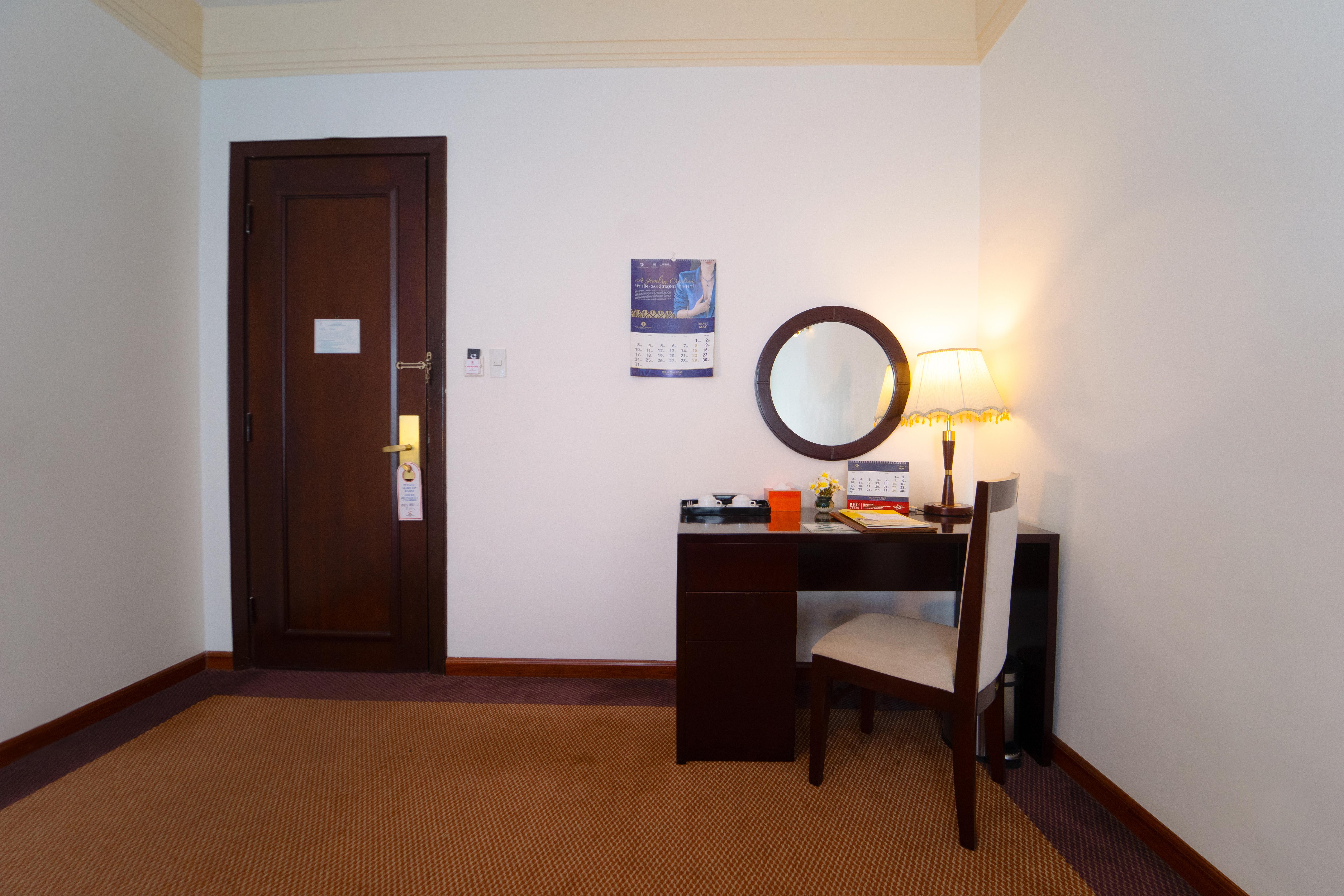 Century Riverside Hotel Hue Esterno foto