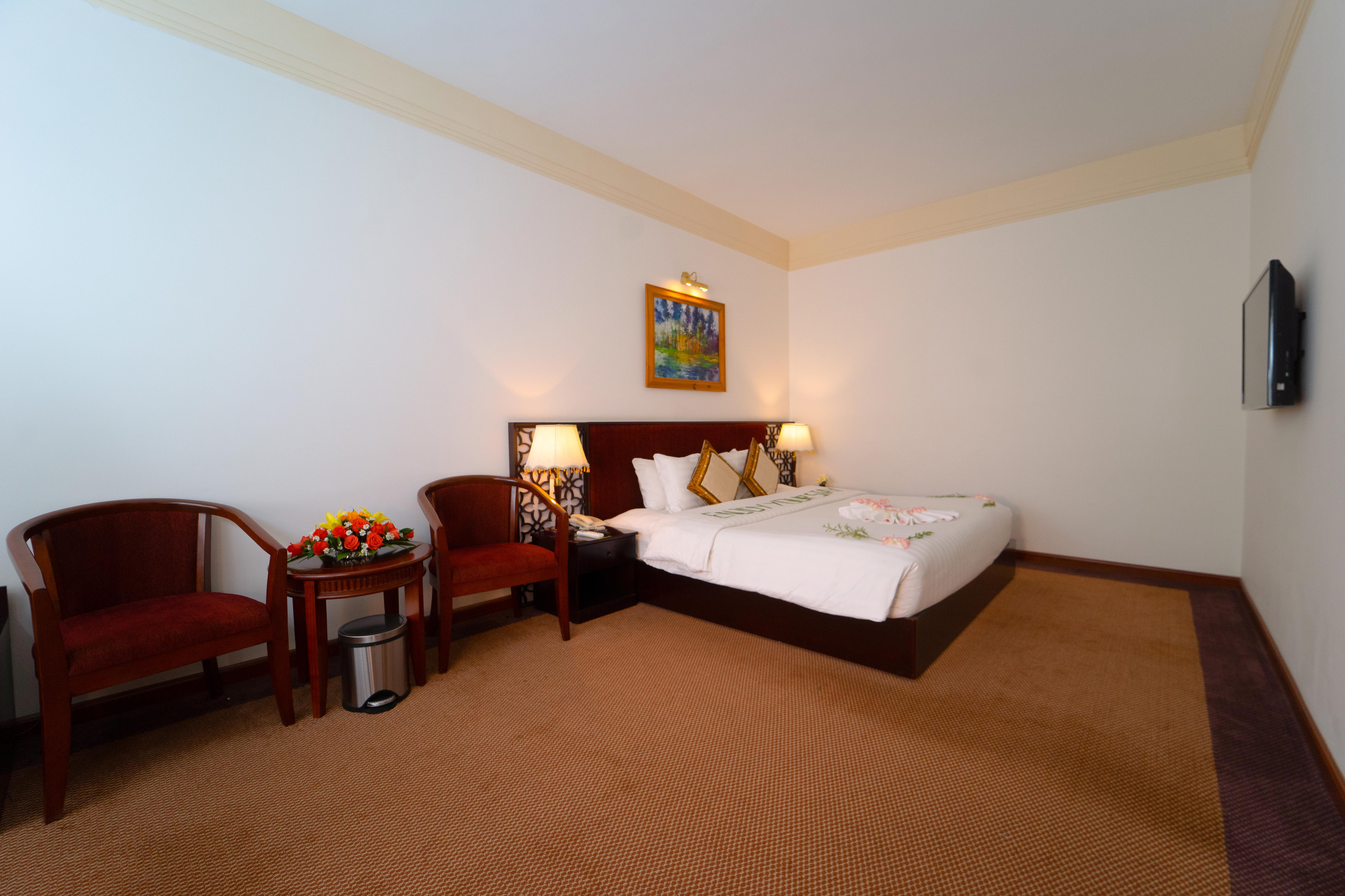 Century Riverside Hotel Hue Esterno foto