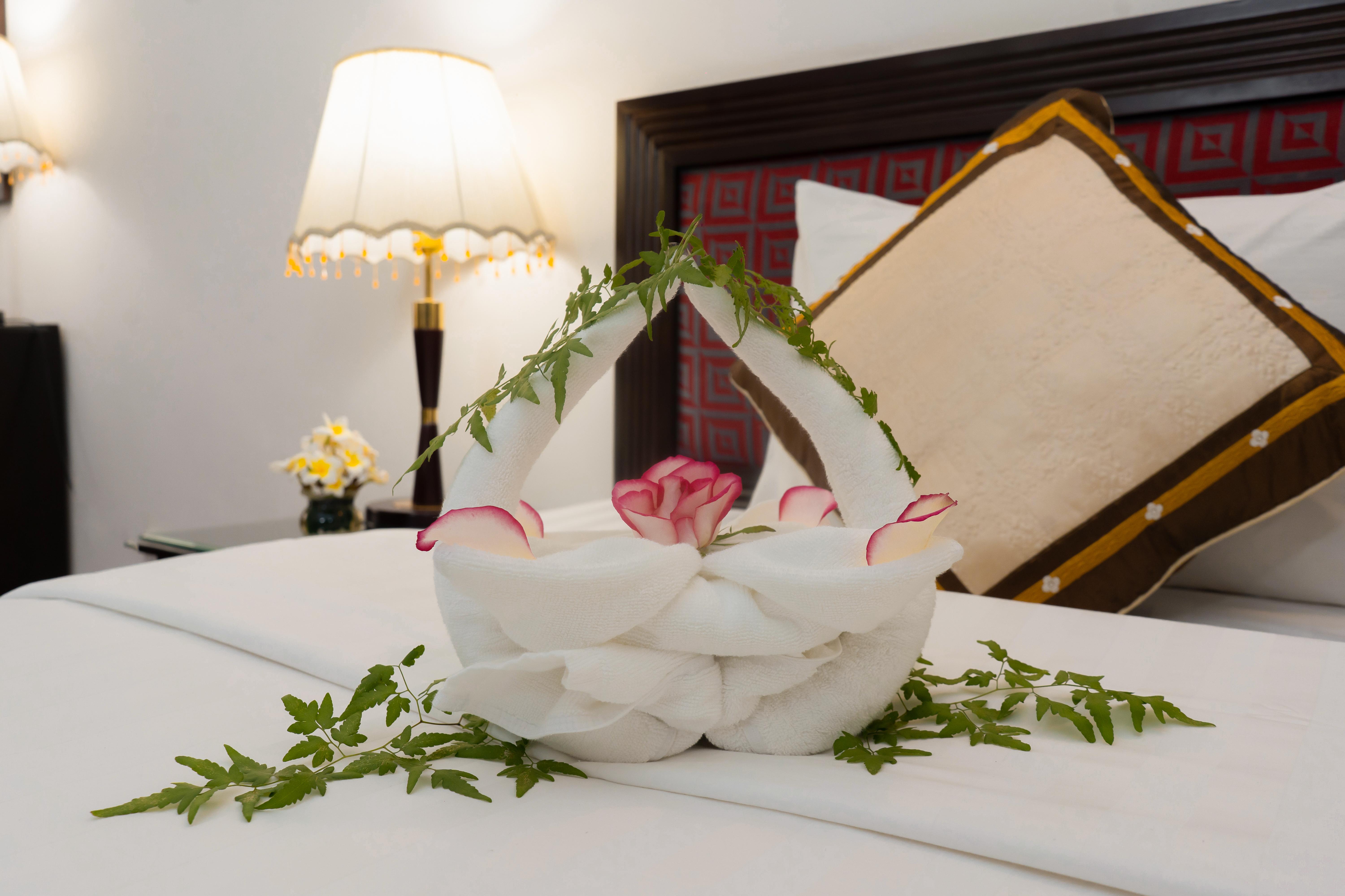 Century Riverside Hotel Hue Esterno foto