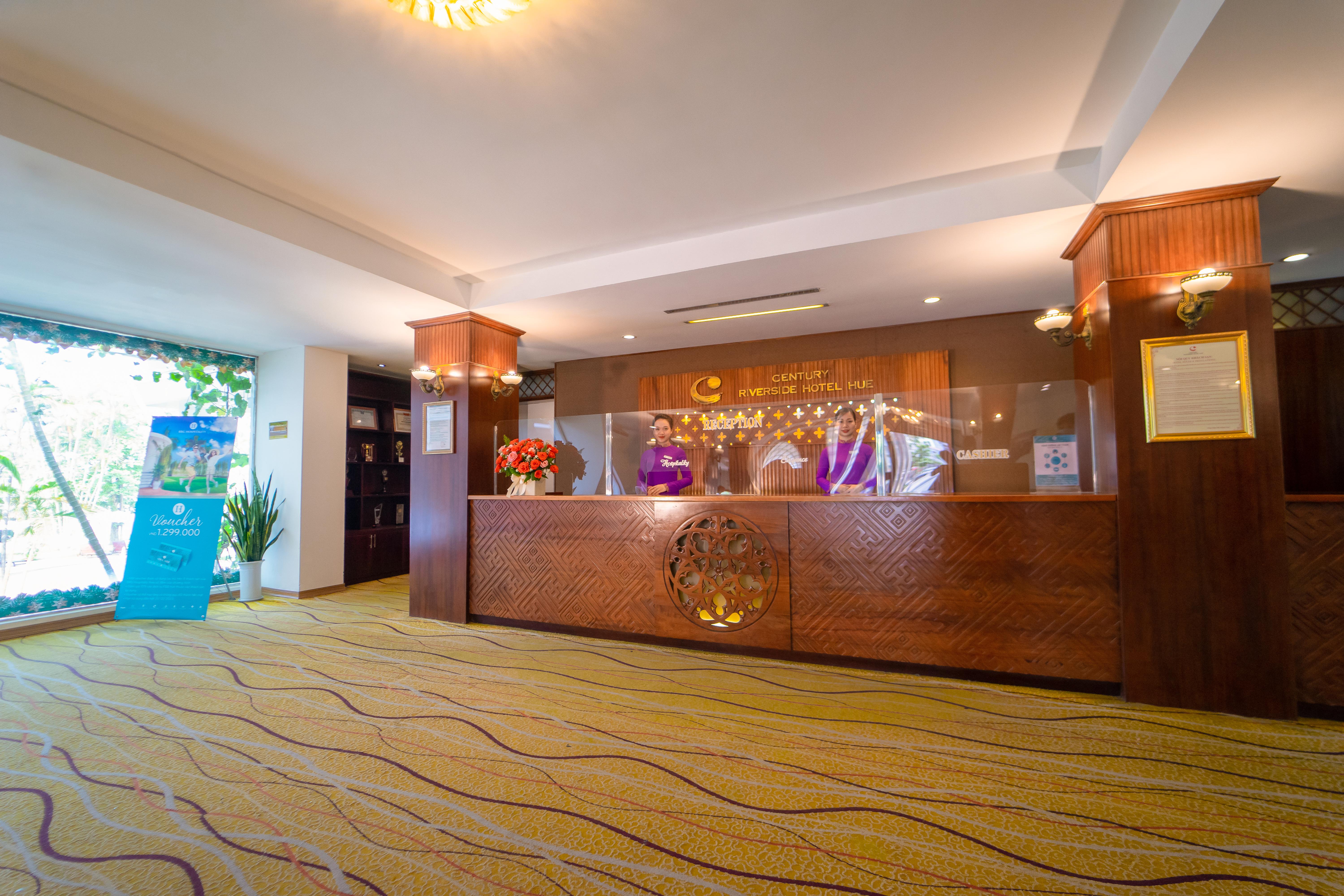 Century Riverside Hotel Hue Esterno foto